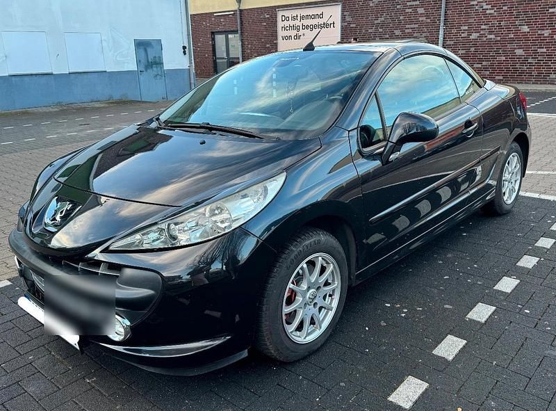 Schwarz Gebraucht 2009 Peugeot 207 CC Roland Garros Cabrio | 1.800 € (Superpreis) - Bild 1/4