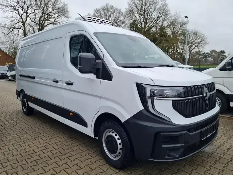 Usata Renault Master 131 CV (96 kW) 2025 Bianco Monovolume