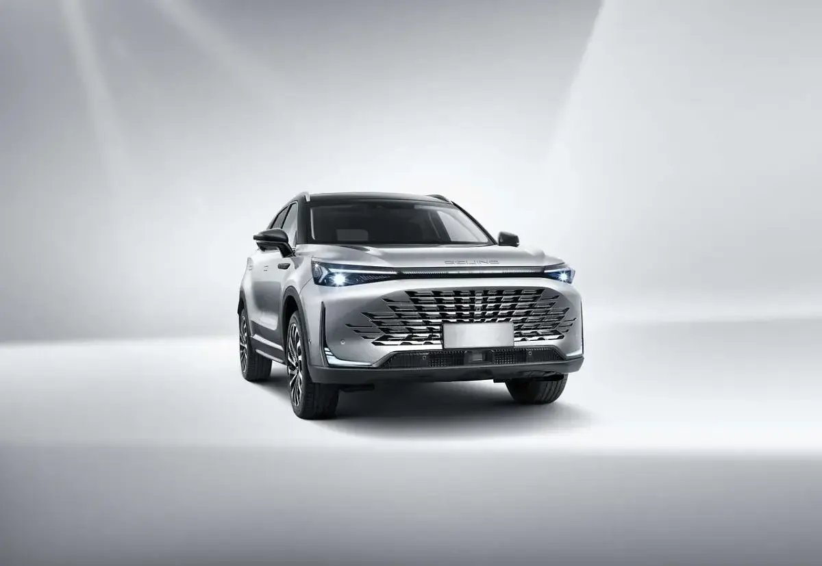 Neu Baic X75 177 PS (130 kW) 2026 Schwarz SUV