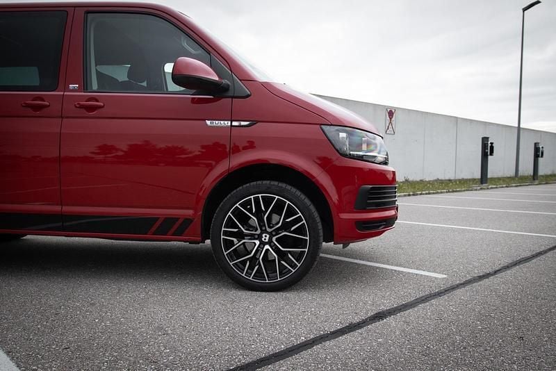 Gebraucht VW T6 150 PS (110 kW) 2016 Rot Van