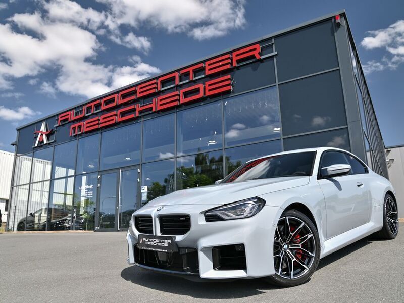 Brooklyn grau metallic Gebraucht 2023 BMW M2 Shadowline Coupé | 61.790 € (Etwas zu teuer) - Bild 1/4