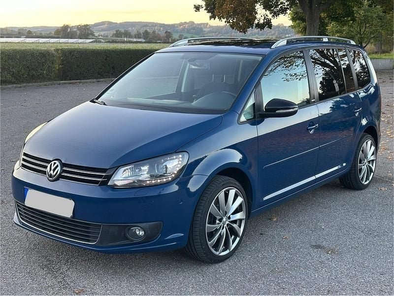 Blau Gebraucht 2012 VW Touran Style Van / Kleinbus | 9.400 € (Fairer Preis) - Bild 1/4