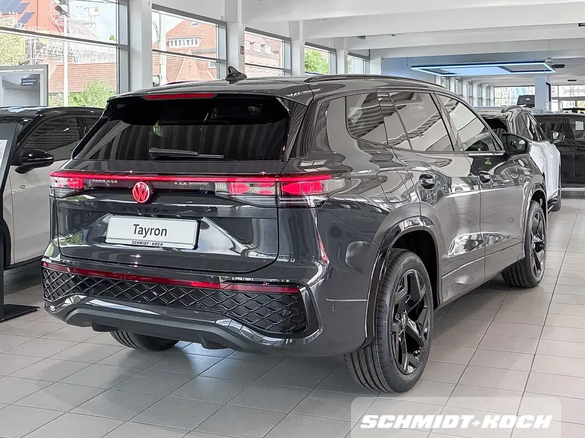 Neu VW Tayron R-line 150 PS (110 kW) 2026 Uranograu (grau) SUV