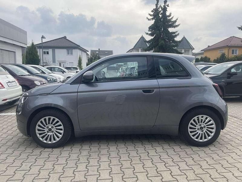 Gebraucht Fiat 500e 86 kW (118 PS) 2023 Mineral grau (6fx) Limousine