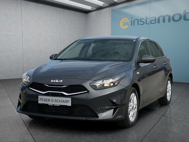 Grau Neu 2025 Kia Ceed Vision Kleinwagen | 23.849 € (Guter Preis) - Bild 1/4