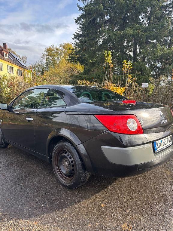 Gebraucht Renault Mégane Cabriolet Authentique 111 PS (81 kW) 2008 Schwarz Cabrio