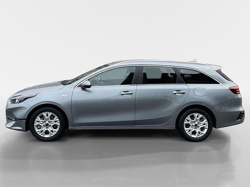 Gebraucht Kia Ceed Sportswagon Vision 140 PS (102 kW) 2025 (css) lunarsilber met. Kombi