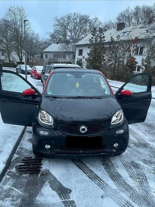 Schwarz Gebraucht 2019 Smart ForFour Kleinwagen | 11.500 € (Guter Preis) - Bild 1/4