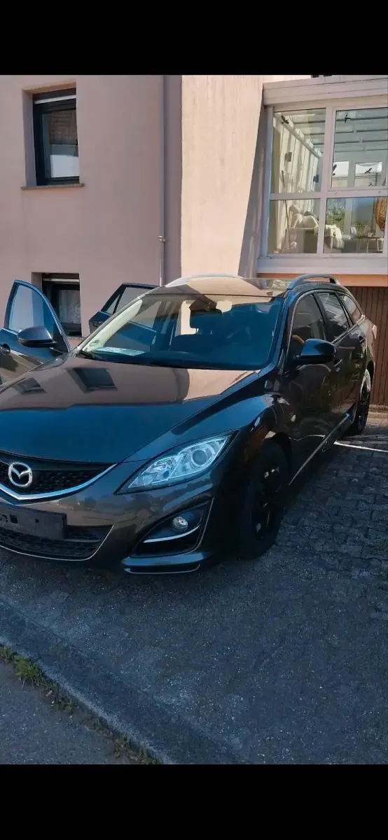 Gebraucht Mazda 6 129 PS (94 kW) 2012 Grau Kombi