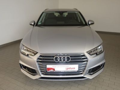 Gebraucht Audi A4 Design 190 PS (139 kW) 2018 Silber metallic Kombi