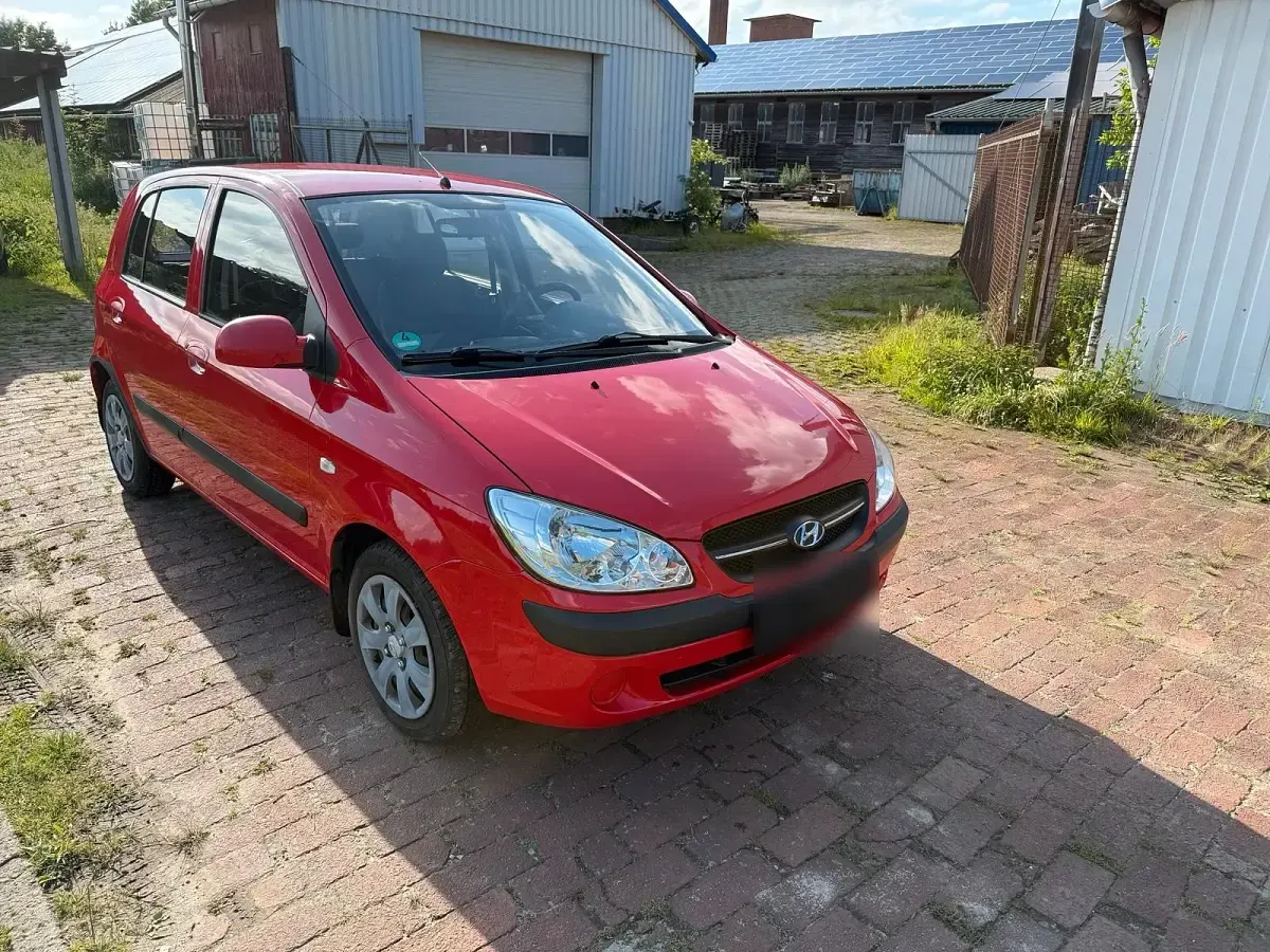 Gebraucht Hyundai Getz 67 PS (49 kW) 2009 Rot Kleinwagen