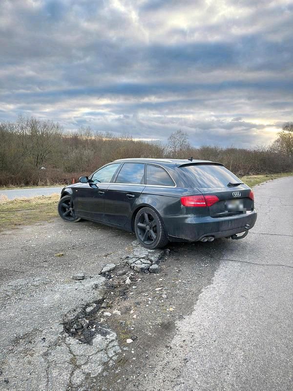 Gebraucht Audi A4 S-Line 144 PS (105 kW) 2011 Schwarz Kombi