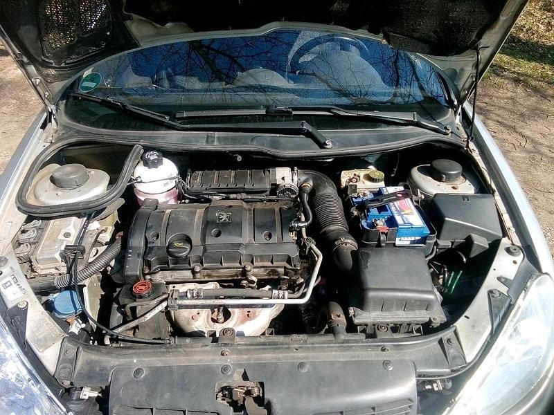 Gebraucht Peugeot 206 CC 110 PS (80 kW) 2004 Silber Cabrio