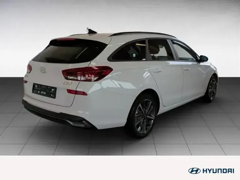 Gebraucht Hyundai i30 Advantage 101 PS (74 kW) 2025 Weiß Kombi