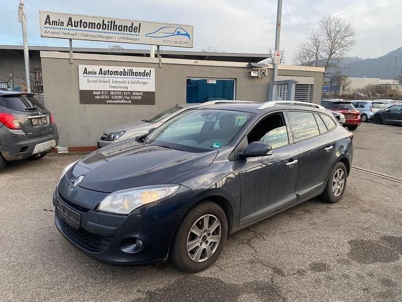 Grau Gebraucht 2009 Renault Mégane III Dynamique Limousine | 2.690 € (Superpreis) - Bild 1/4