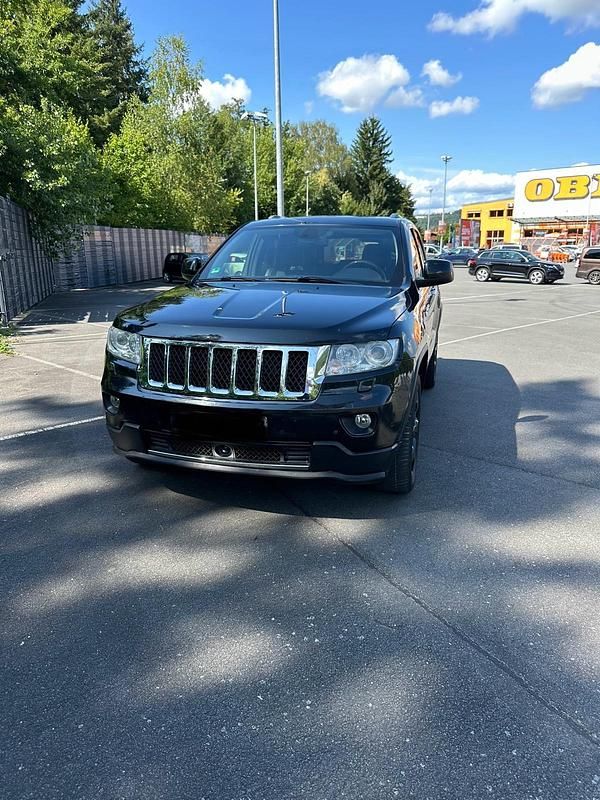 Schwarz Gebraucht 2011 Jeep Grand Cherokee Overland SUV | 8.500 € (Guter Preis) - Bild 1/4