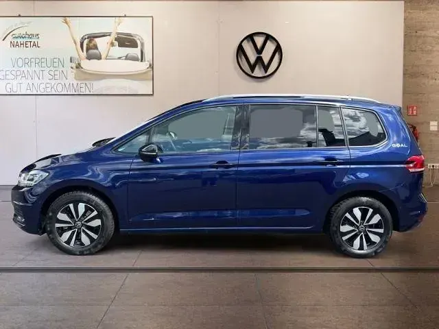 Gebraucht VW Touran Goal 150 PS (110 kW) 2025 Atlantik blue metallic Van / Kleinbus