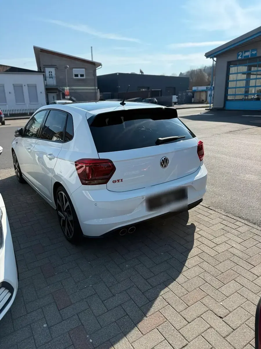 Gebraucht VW Polo Beats 200 PS (147 kW) 2019 Weiß Kleinwagen