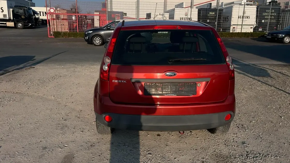 Gebraucht Ford Fiesta 69 PS (50 kW) 2006 Kleinwagen
