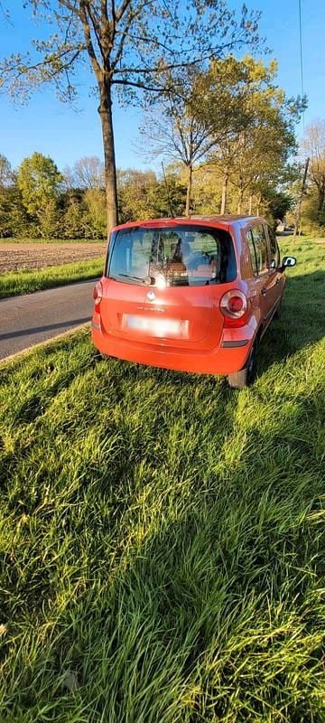 Usata Renault Modus 75 CV (55 kW) 2004 Rosso Monovolume