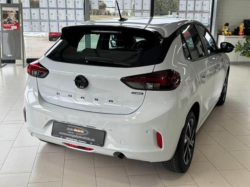 Nowe Opel Corsa 110 KM (80 kW) 2025 Biały Hatchback
