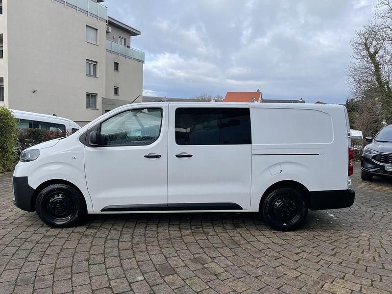 Gebraucht Toyota Proace 144 PS (105 kW) 2025 Ice white Van / Kleinbus
