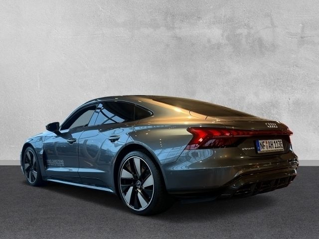 Gebraucht Audi e-tron GT quattro Comfort 350 kW (476 PS) 2022 Grau metallic Limousine