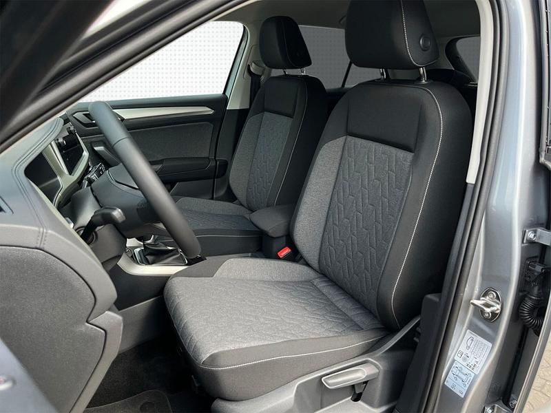 Gebraucht VW T-Roc Life 150 PS (110 kW) 2024 Grau (indiumgrau metallic) SUV