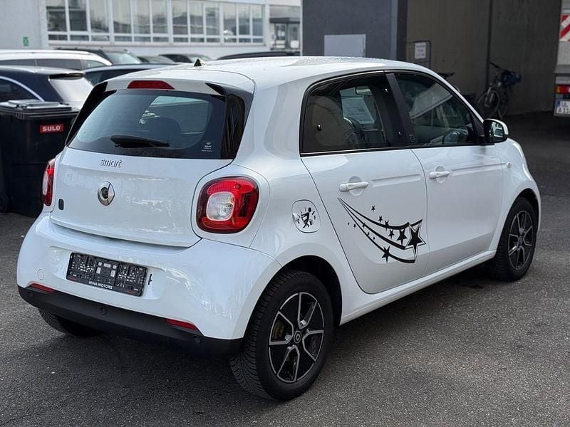 Gebraucht Smart ForFour Electric Drive 60 kW (82 PS) 2020 Weiß Limousine
