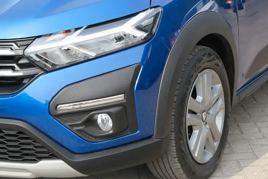 Gebraucht Dacia Sandero Comfort 91 PS (66 kW) 2021 Blau Limousine