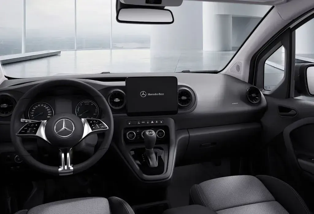 Gebraucht Mercedes eCitan Progressive 89 kW (122 PS) 2025 Weiß Kombi