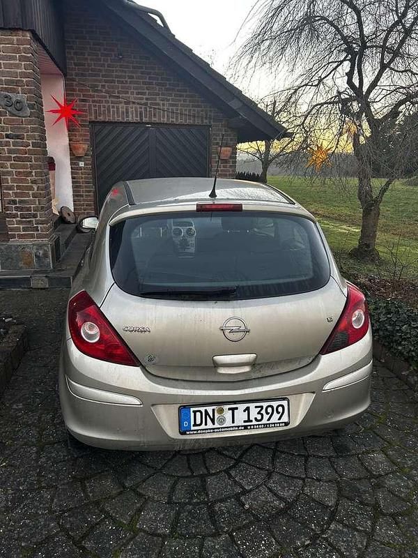 Gebraucht Opel Corsa Edition 80 PS (58 kW) 2007 Gold Kleinwagen