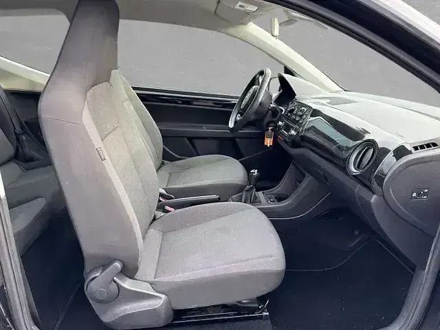 Używany VW up! Move 75 KM (55 kW) 2012 Czarny Hatchback