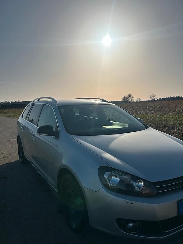 Gebraucht VW Golf VII Style 105 PS (77 kW) 2012 Silber Kombi