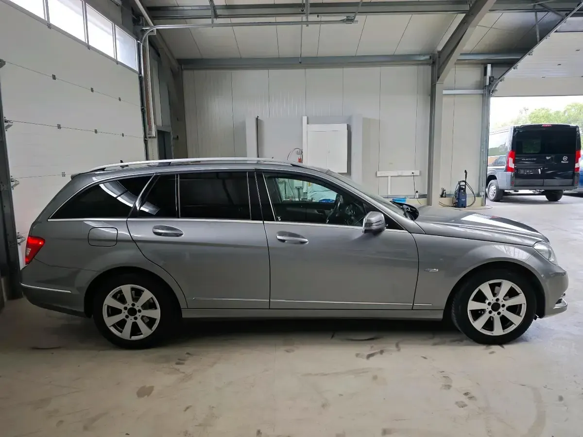 Gebraucht Mercedes C200 136 PS (100 kW) 2012 Grau Kombi