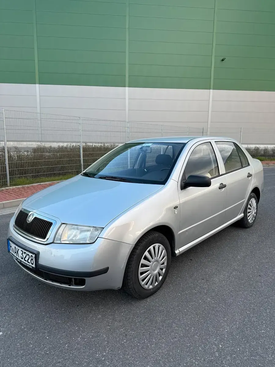 Gebraucht Skoda Fabia 75 PS (55 kW) 2003 Silber Limousine