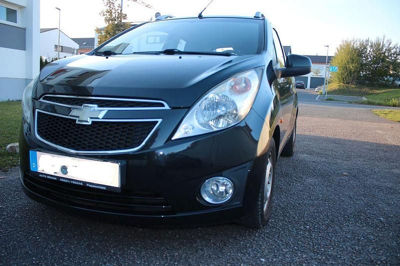 Schwarz Gebraucht 2011 Chevrolet Spark Kleinwagen | 1.599 € (Fairer Preis) - Bild 1/4