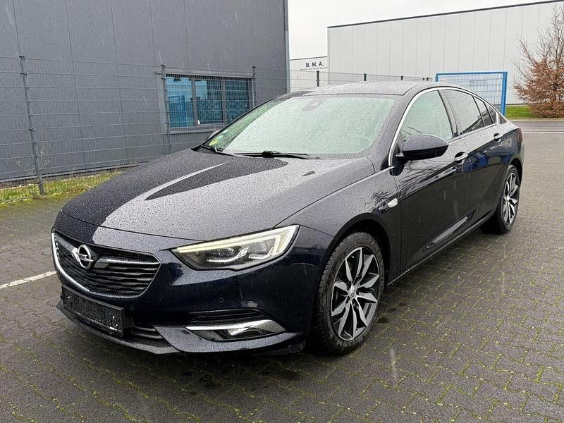 Gebraucht Opel Insignia Innovation 170 PS (125 kW) 2017 Tiefsee blau Limousine