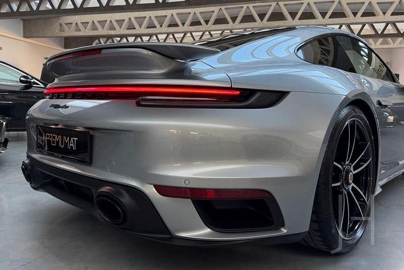 Gebraucht Porsche 992 581 PS (427 kW) 2024 Silber Coupé