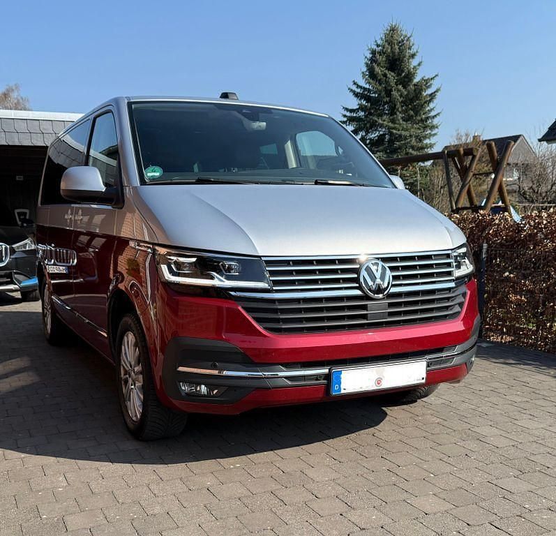 Usado VW Multivan Generation Six 150 HP (110 kW) 2021 Vermelho Monovolume