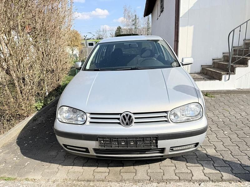 Gebraucht VW Golf III 74 PS (54 kW) 1998 Silber Kleinwagen