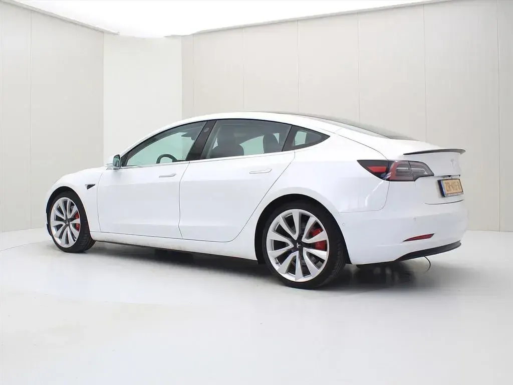 Usado Tesla Model 3 Performance 258 kW (351 HP) 2019 Branco Sedan