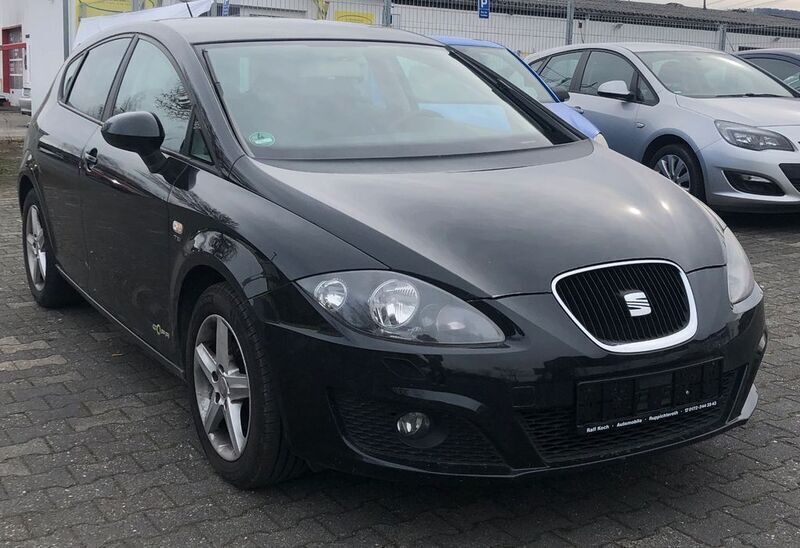Schwarz Gebraucht 2012 Seat Leon Copa Limousine | 4.800 € (Fairer Preis) - Bild 1/4