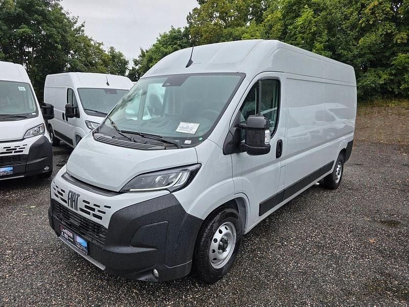 Grau Neu 2025 Fiat Ducato Van | 38.080 € (Superpreis) - Bild 1/4