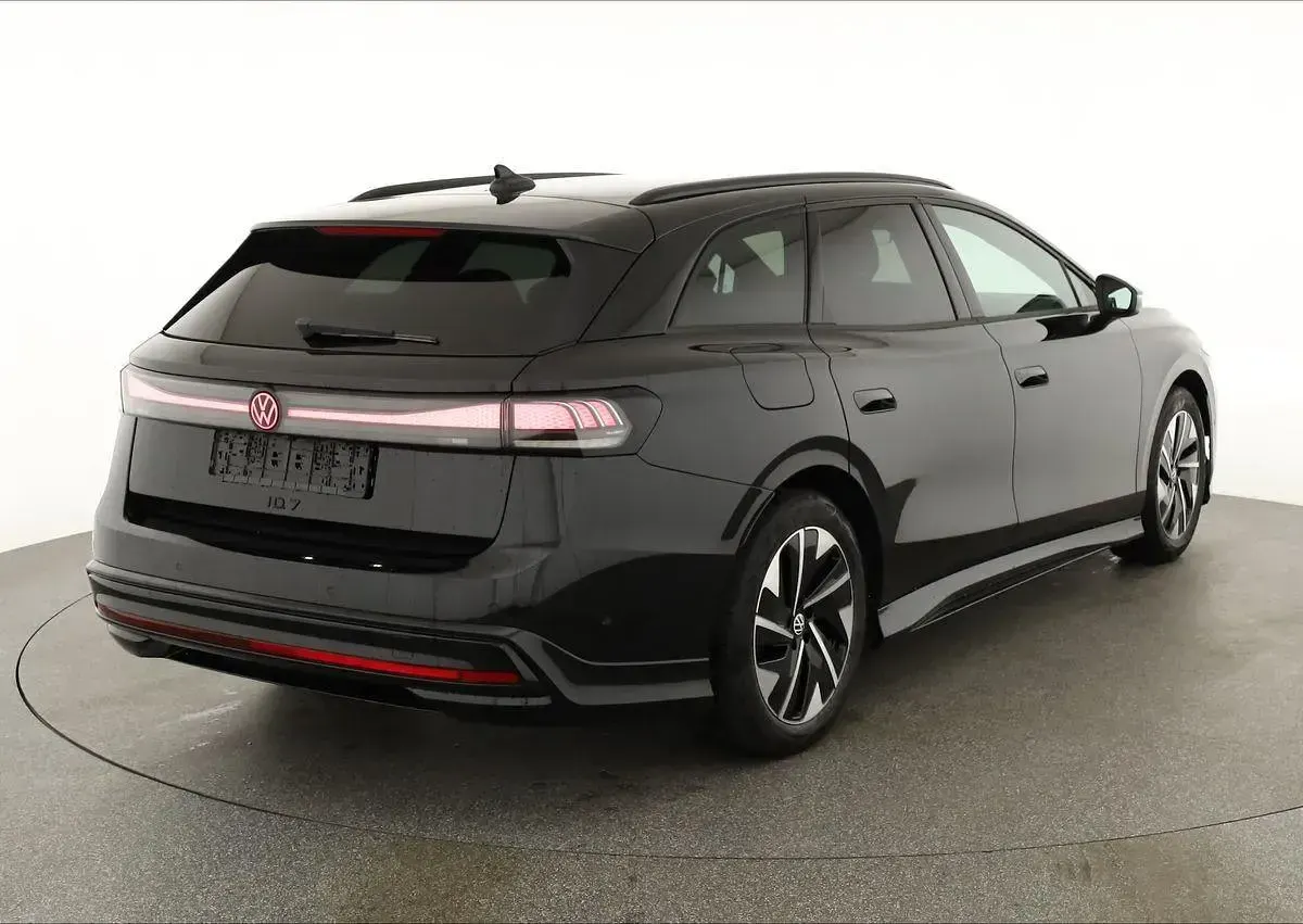 Neu VW ID.7 IQ Drive 210 kW (286 PS) 2026 Grenadillschwarz metallic Kombi