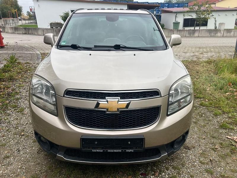 Beige Gebraucht 2013 Chevrolet Orlando LTZ Van / Kleinbus | 2.300 € (Fairer Preis) - Bild 1/4