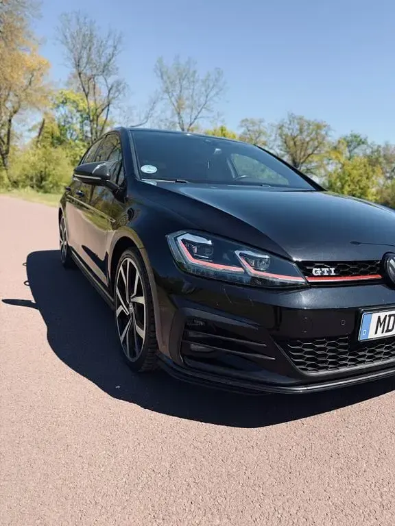 Gebraucht VW Golf VII GTI 230 PS (169 kW) 2017 Schwarz Limousine