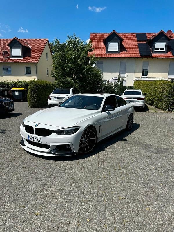 Weiß Gebraucht 2018 BMW 440 M Performance Coupé | 26.000 € (Superpreis) - Bild 1/4