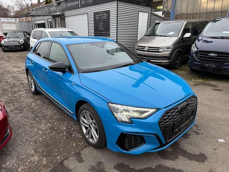 Blau Gebraucht 2023 Audi A3 S-Line Limousine | 21.990 € (Guter Preis) - Bild 1/4