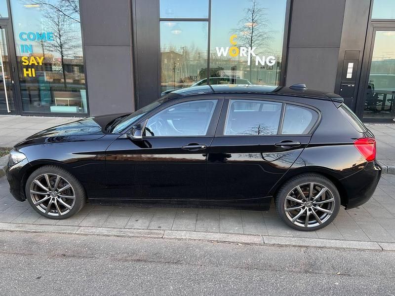 Gebraucht BMW 118 136 PS (100 kW) 2018 Schwarz Kleinwagen